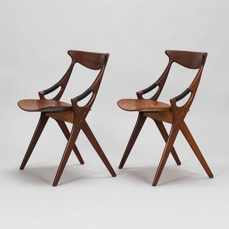 Arne Hovmand-Olsen, 1950's dining table and four chairs for Mogens Kold, A/S Kerteminde, Denmark.