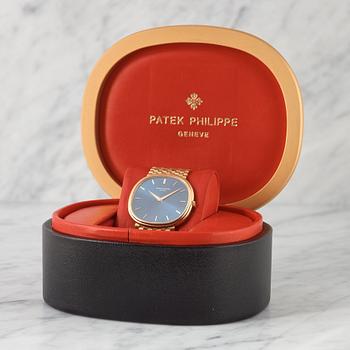 PATEK PHILIPPE, Genève, Golden Ellipse, "Cushion shaped", armbandsur 36,5 x 34,5 mm,