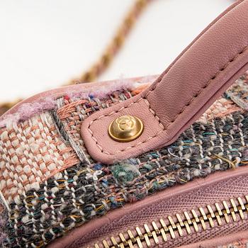 Chanel, a "Small Tweed Filigree Vanity Case" bag, 2019.