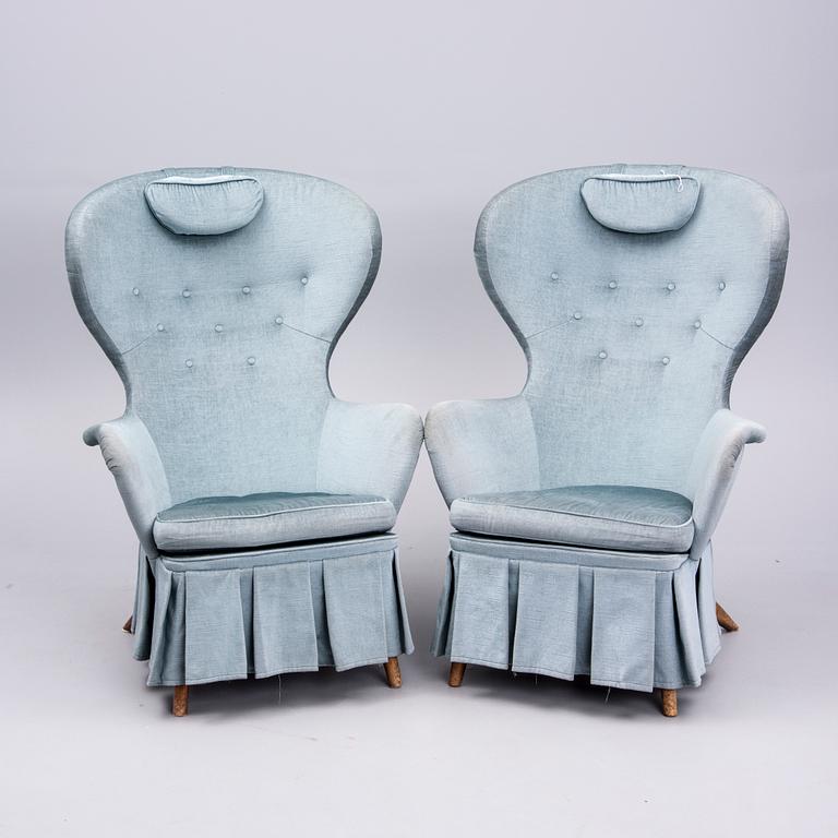 FÅTÖLJER, ett par, Hiort af Ornäs, Puunveisto, Helsingfors 1950-tal.