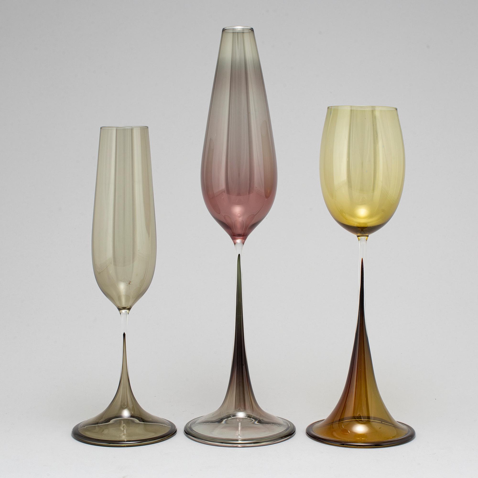 Nils Landberg, a set of three "Tulip" glass vases, Orrefors Expo.