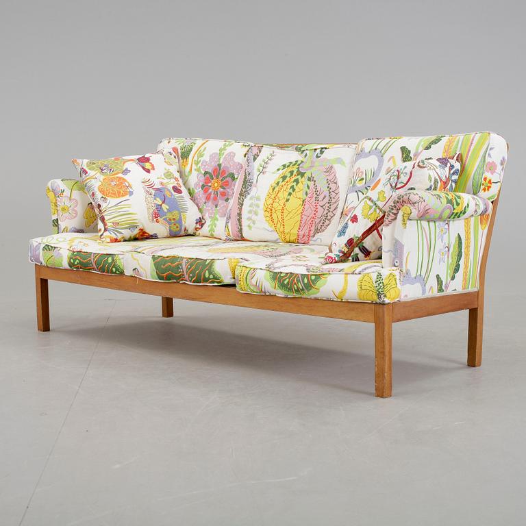 SOFFA, "modell 1100", Josef Frank, Firma Svenskt Tenn.