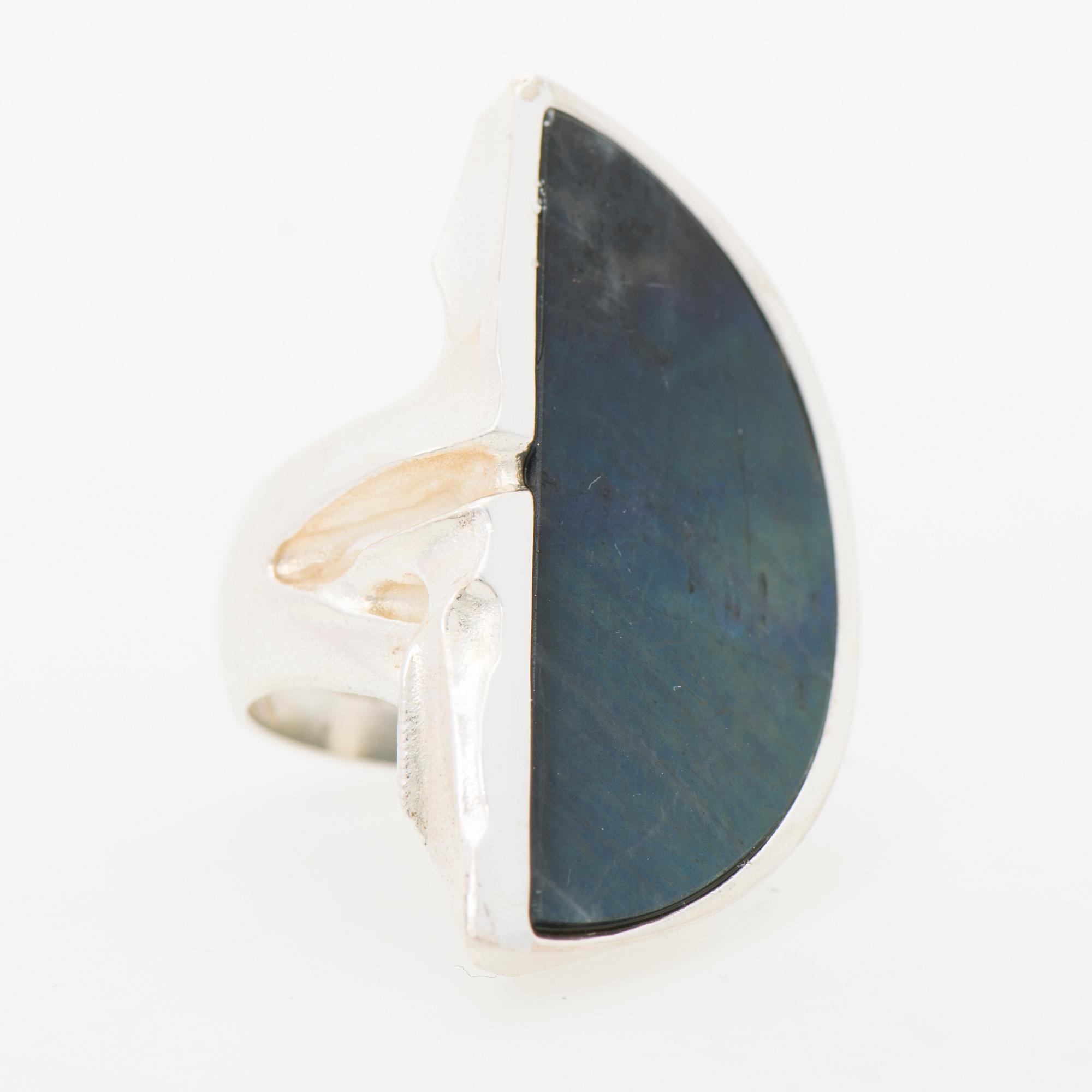 ZOLTAN POPOVITS, SORMUS, "Honka", spektroliitti, hopeaa. Lapponia 1991.