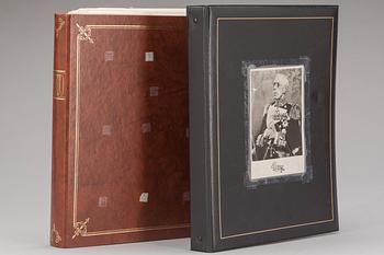 VYKORTSALBUM, 2 st innehållande 476 kort.