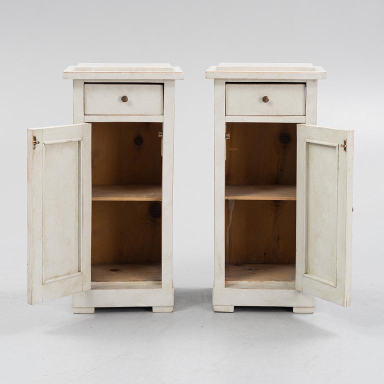 Sängbord, ett par, 1900-talets första hälft.