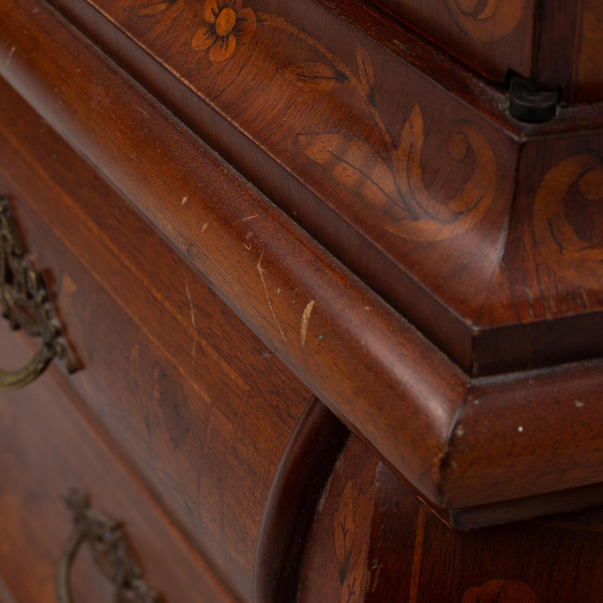 Display cabinet, Holland, Louis XV style, circa 1900.