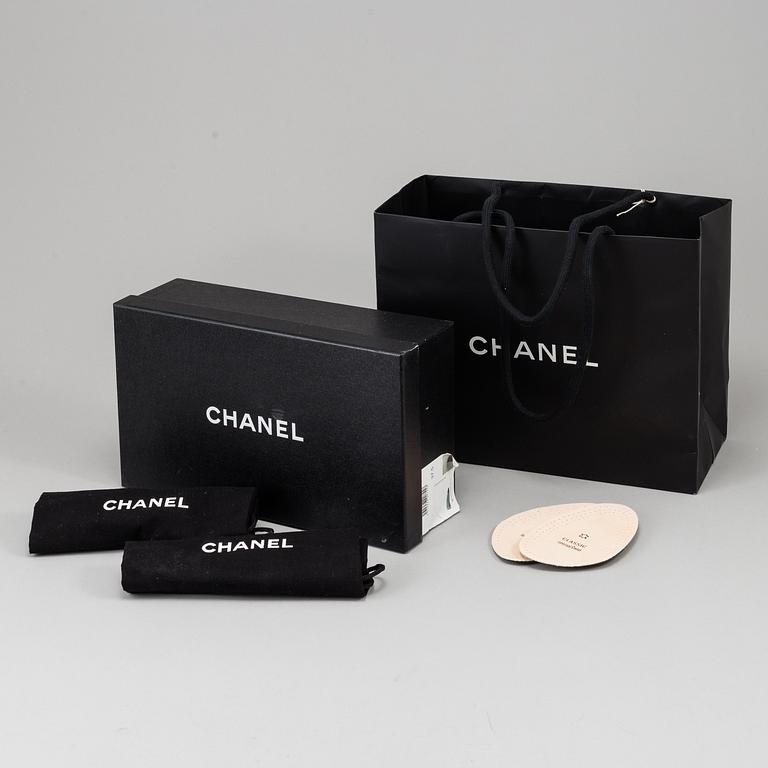 CHANEL, ballerinaskor, storlek 37,5.