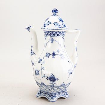 Tableware Muselmalet 27 pcs Royal Copenhagen  porcelain 20th century.