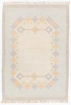 Rug, flat weave 245 x 170 cm.