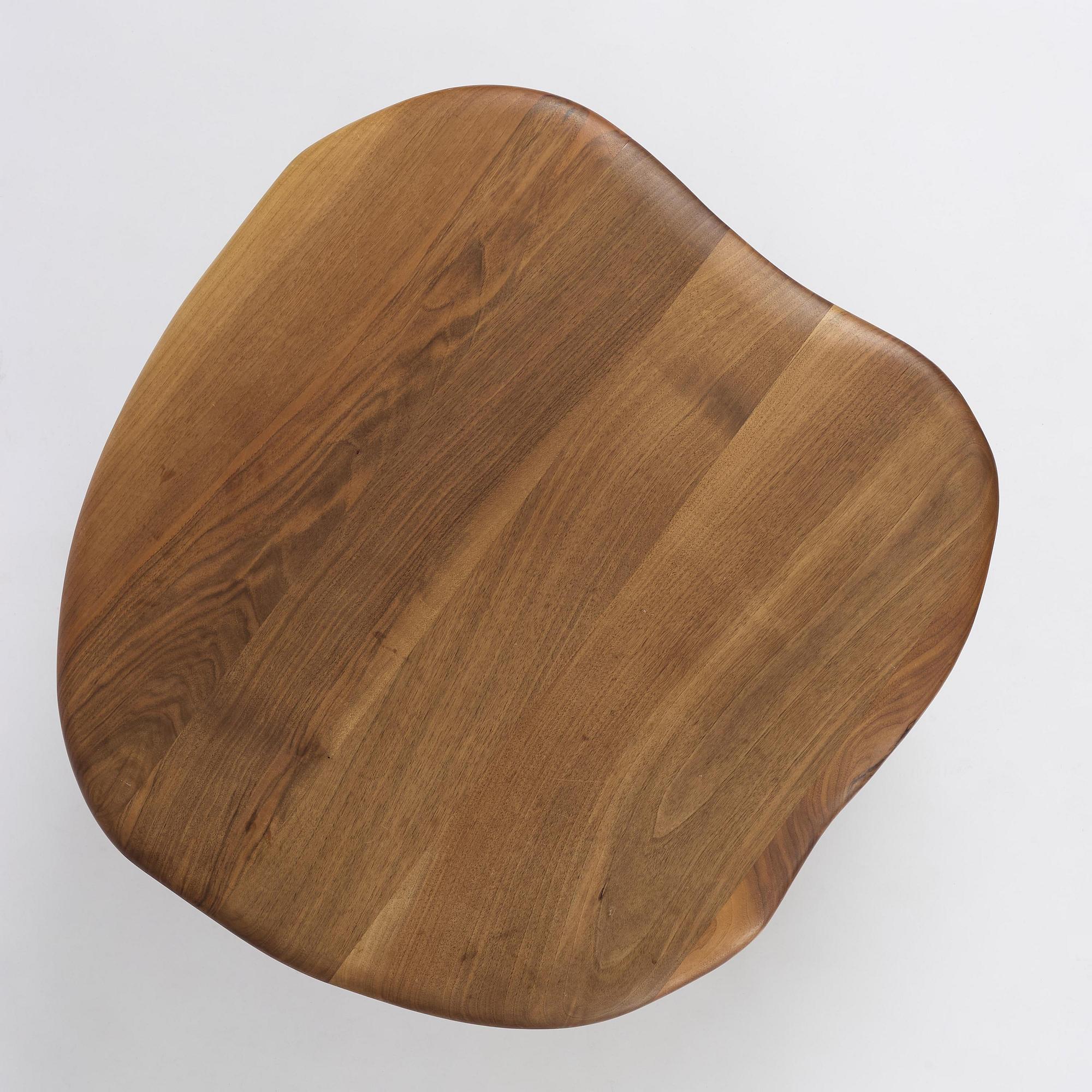 Niklas Runesson, soffbord, unikt, egen studio, Stockholm, 2021.