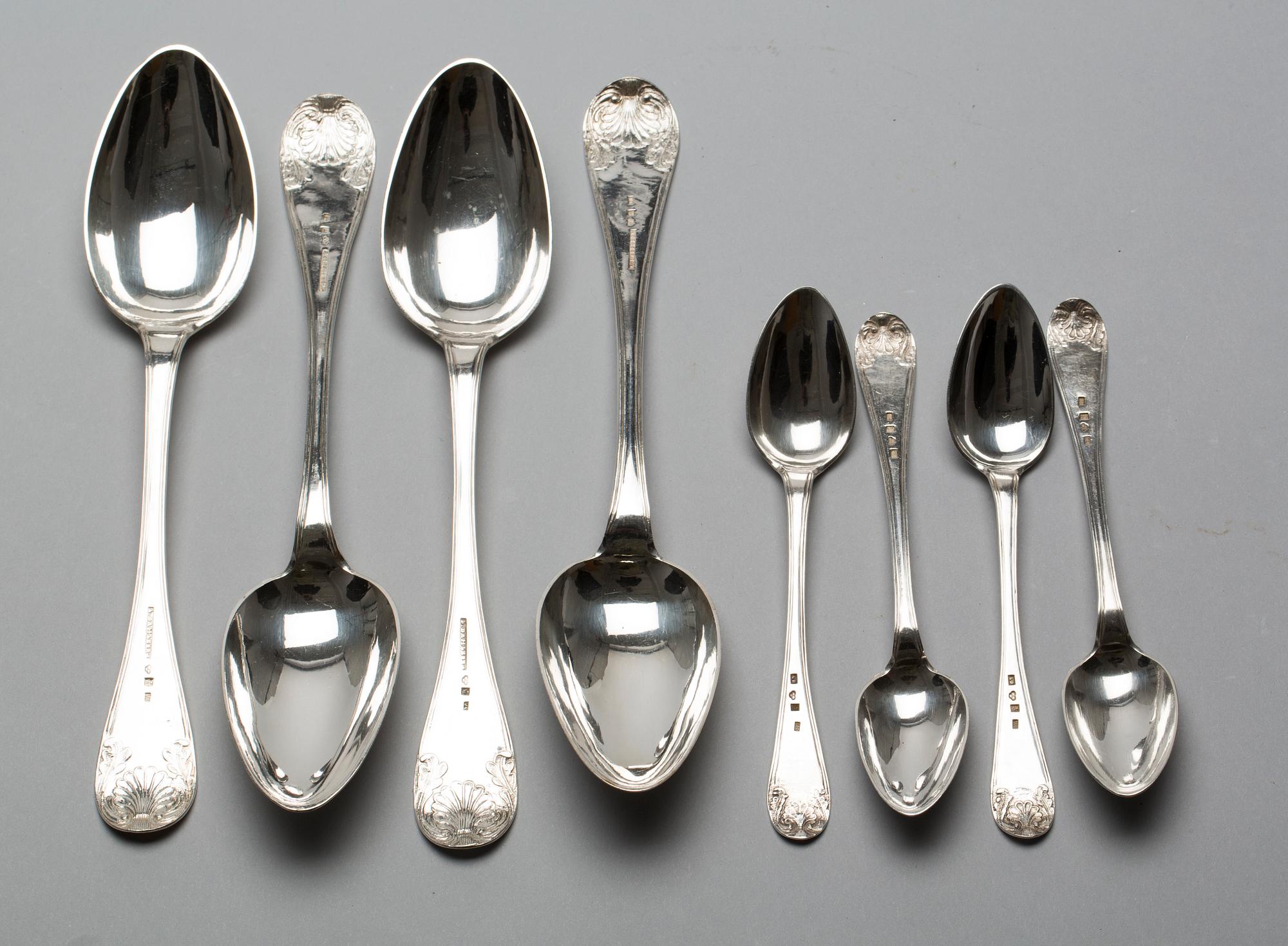 SKEDAR, silver, 12 + 11 stycken.