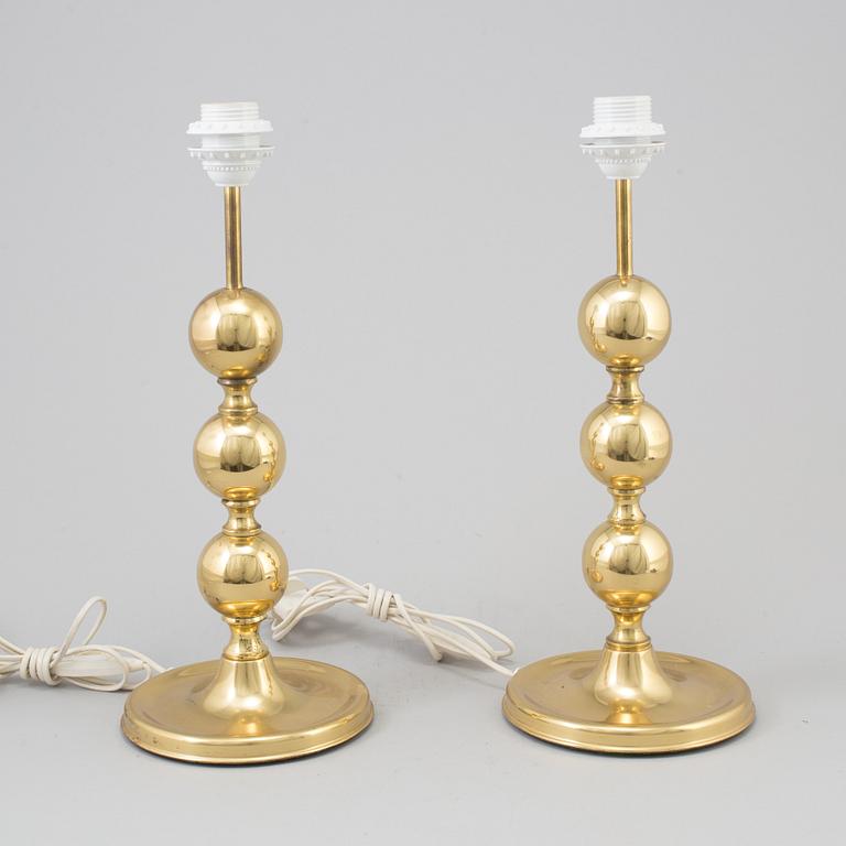 A pair of brass 1970s table lamps.
