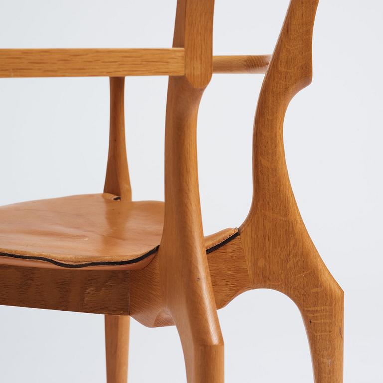 Oscar Tusquets Blanca, a set of 8 oak chairs, "The Gaulino Chair", Carlos Jane, Spain, first edition ca 1987-1988.