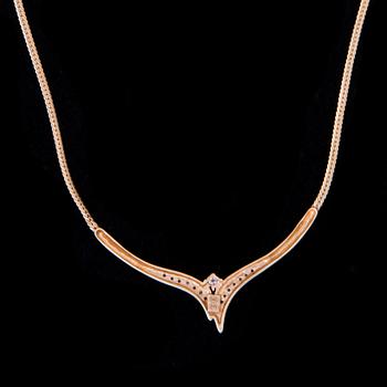 Halssmycke, 14K guld, briljantslipade diamanter. Vikt ca 5,0 g.
