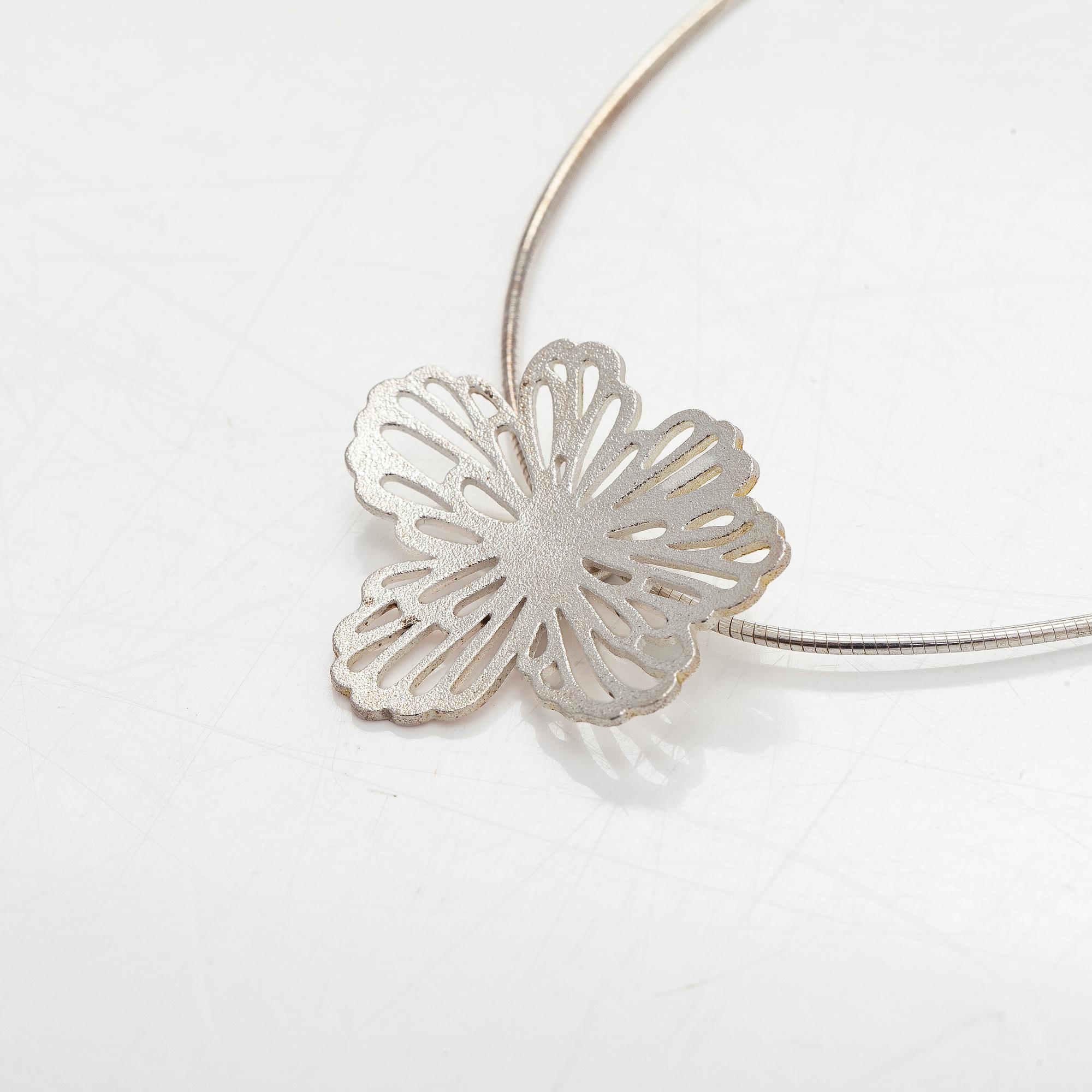 Kalevala Koru, halssmycken, 2 st, silver.