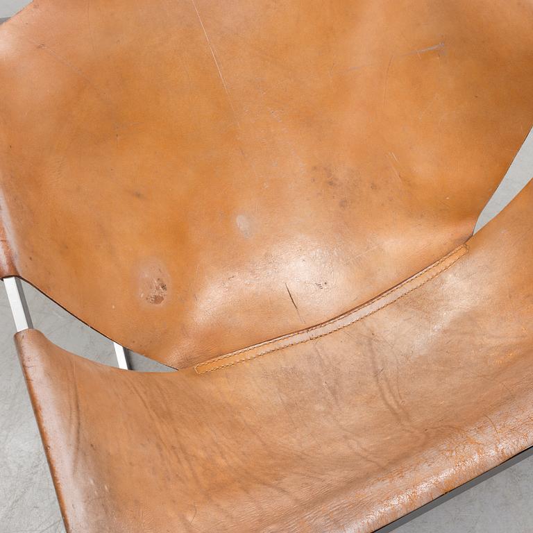 PIERRE PAULIN, an "F444" easy chair, Artifort, Frankrike.