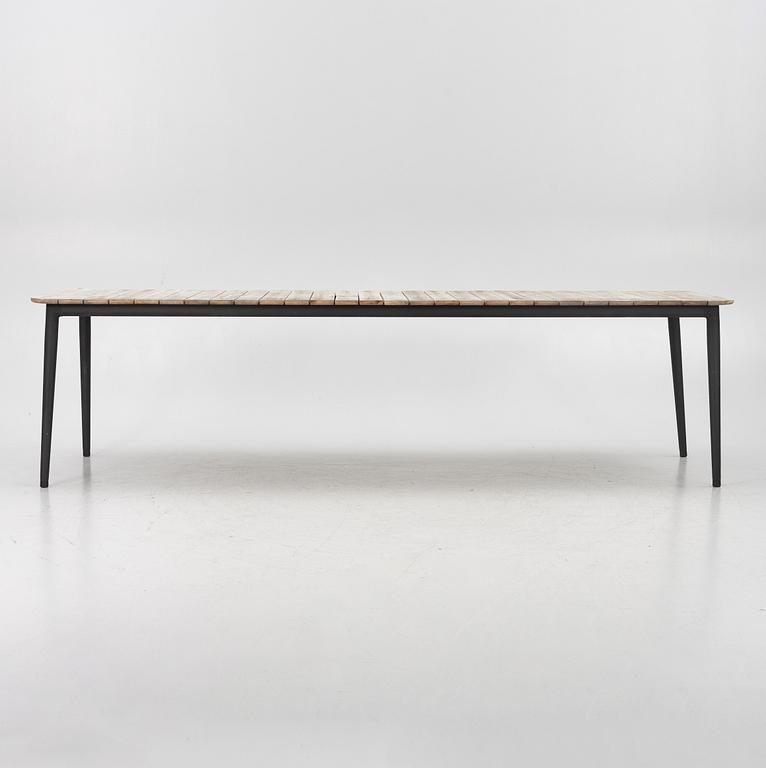 Foersom & Hiort-Lorenzen MDD, 'Core', garden table, Cane-line.
