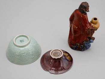 PORSLINSFÖREMÅL, 3 del, orientaliska, 1900-tal.