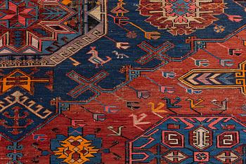 Matta, antik Soumak,  Östra Kaukasus, ca 368 x 262 cm.