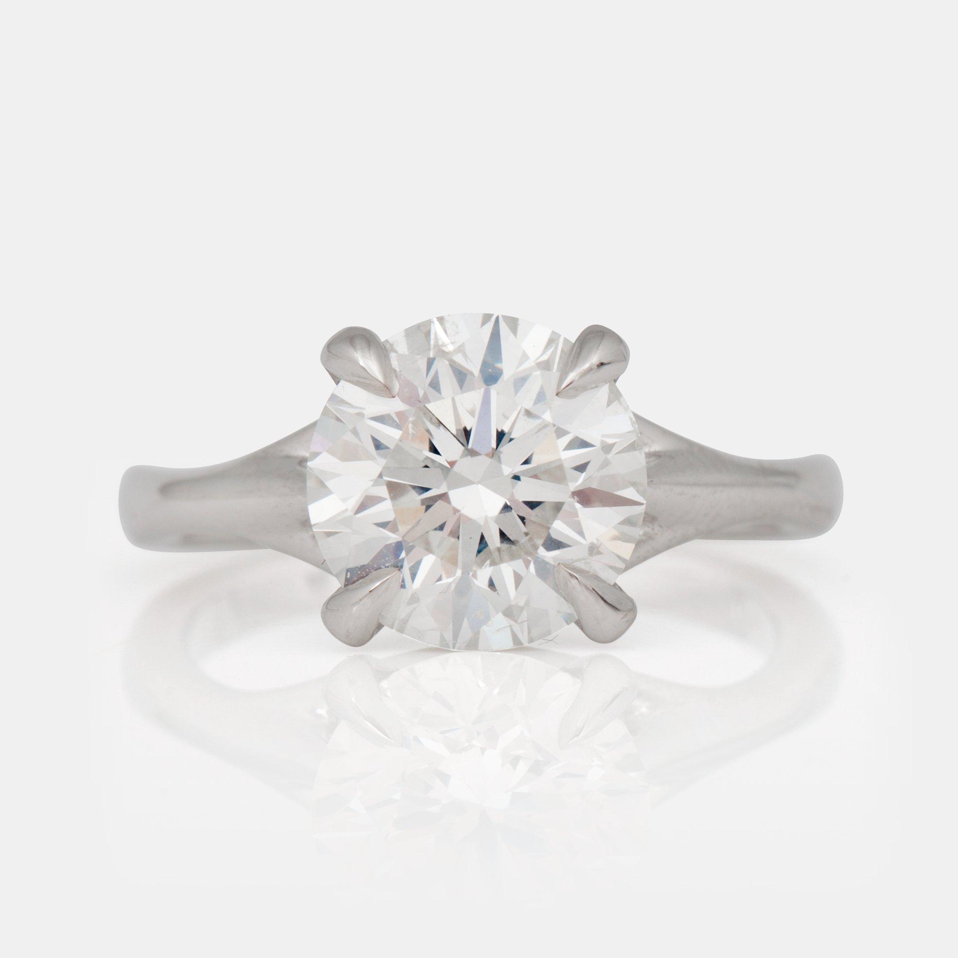 RING med diamant 3.07ct. Kvalitet I/SI2, excellent cut enligt GIA cert.