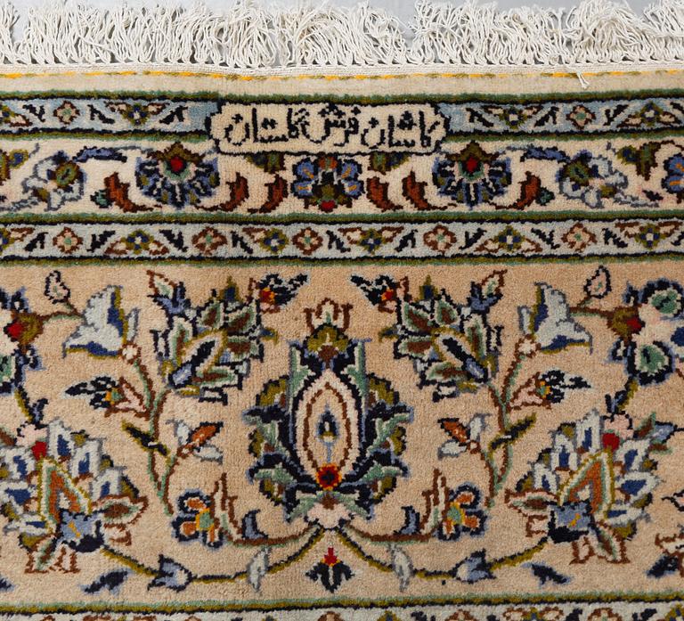 MATTA, Keshan, old, 415x300 cm, signerad.