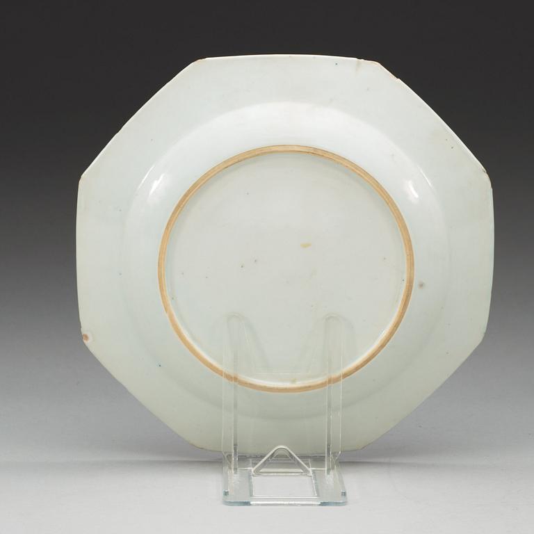 A set of 12 blue and white dinner plates, Qing dynasty, Qianlong (1736-95).