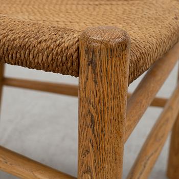 Kaare Klint, stolar, 6 st, "Kirkestolen", Danmark, 1900-talets andra hälft.