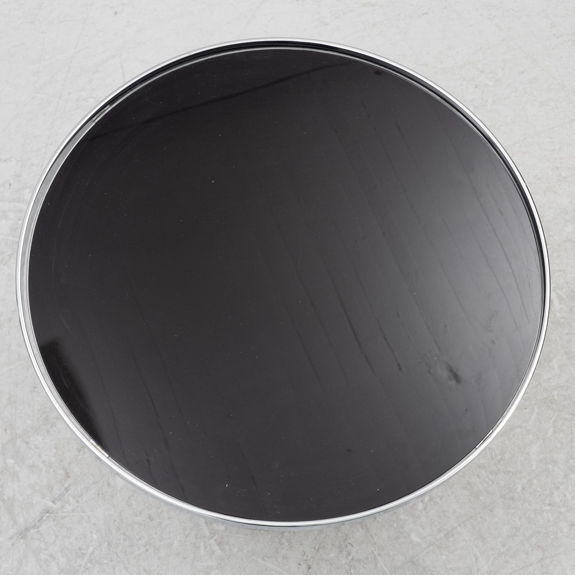 A 'Pronto' end table, DUX, Sweden.