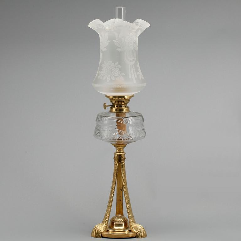 FOTOGENLAMPA, mässing/glas, omkring år 1900.