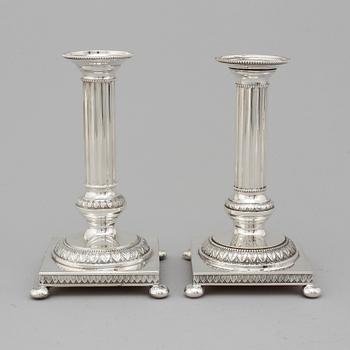 A pair of Finnsich silver candlesticks, 1970-95.