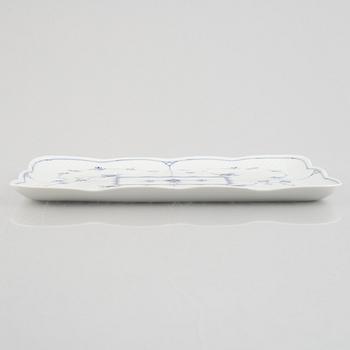 A 'Blue Fluted Plain' / 'Musselmalet rifflet' porcelain tray, Royal Copenhagen, model 367, 1898-1923.