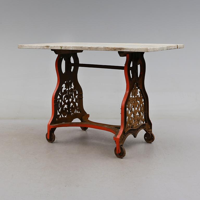 BORD, modern tillverkning.