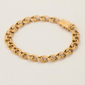 18K gold bracelet.