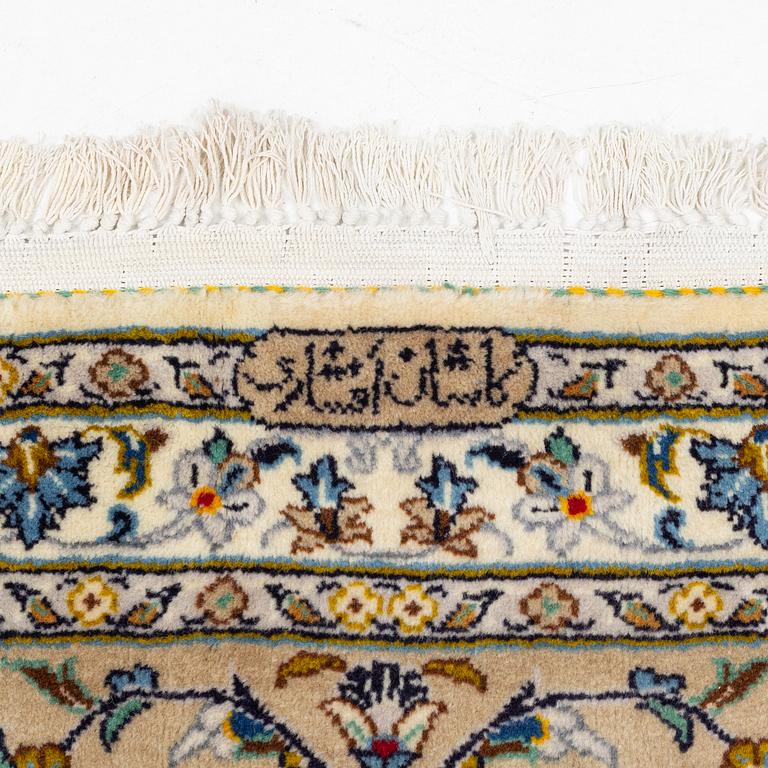 Carpet, so called Royal Keshan, circa 420 x 290 cm.