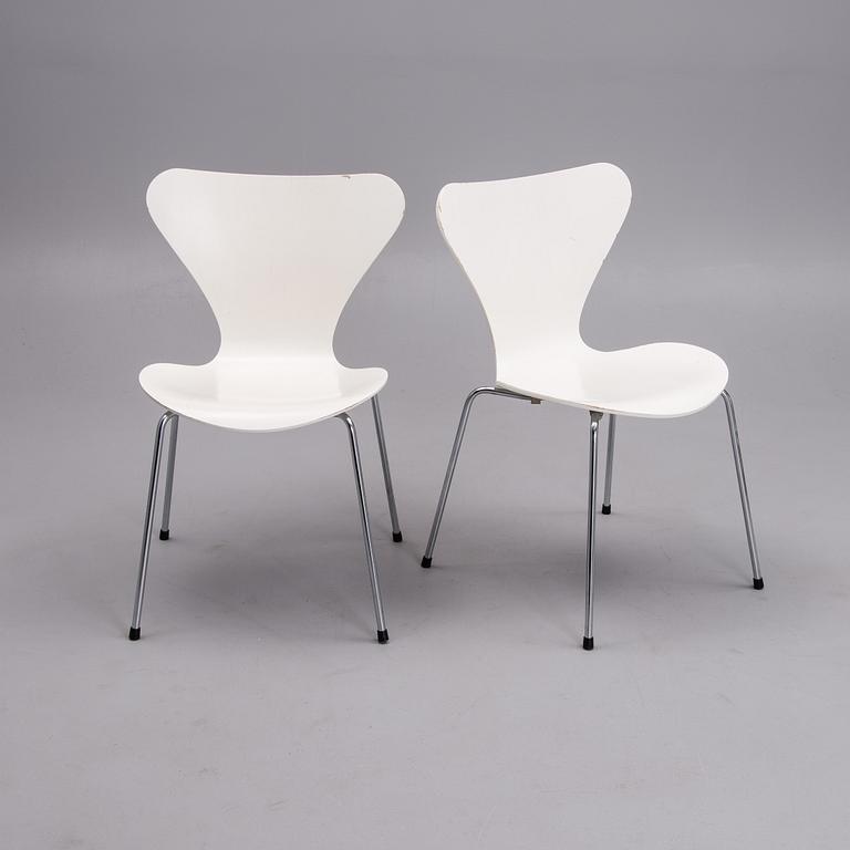 STOLAR, 4 ST, "Sjuan", Arne Jacobsen, Fritz Hansen, Danmark, 1980-tal.
