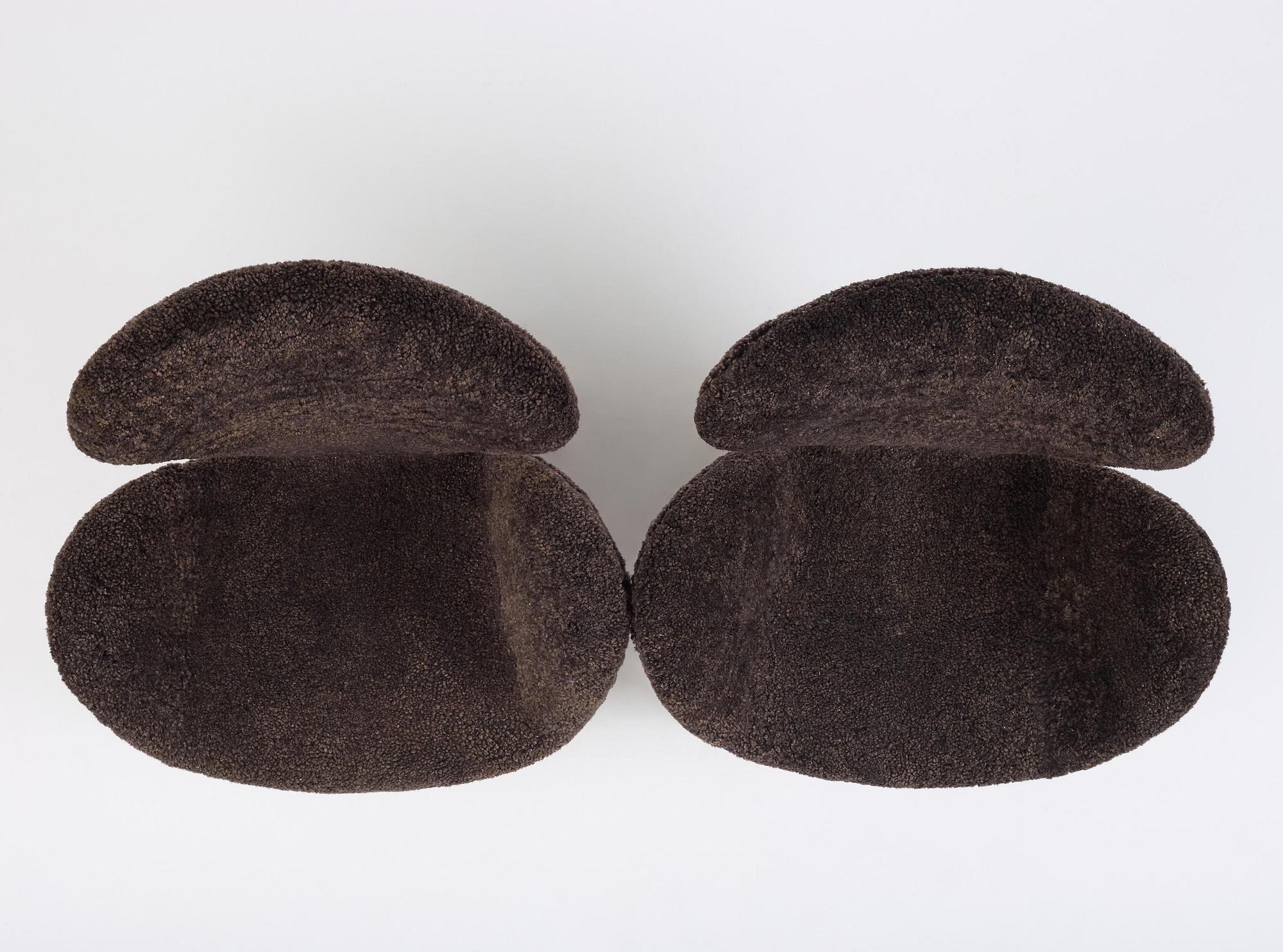 Arne Jacobsen, a pair´of “Swan” armchairs, Fritz Hansen, Denmark 1960s.