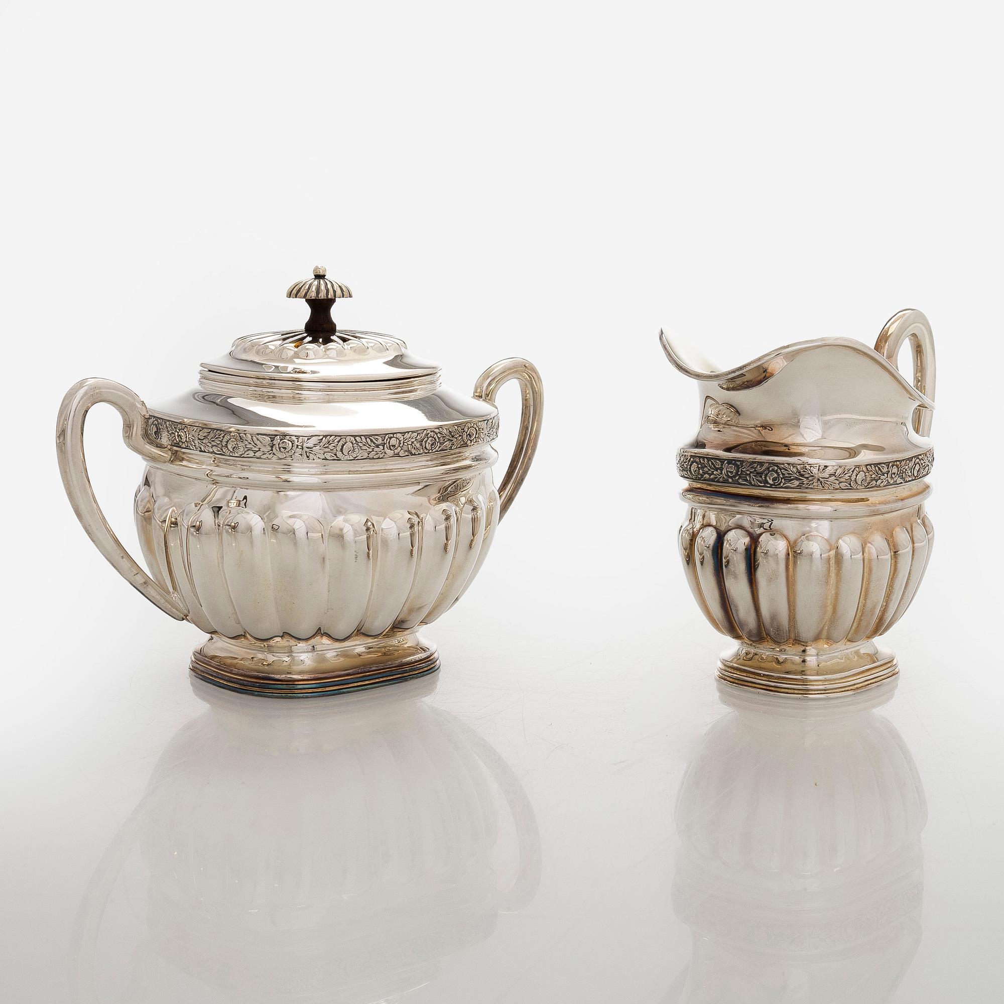 Coffee service, three parts, silver, Kultakeskus Oy, Hämeenlinna 1968-1980.
