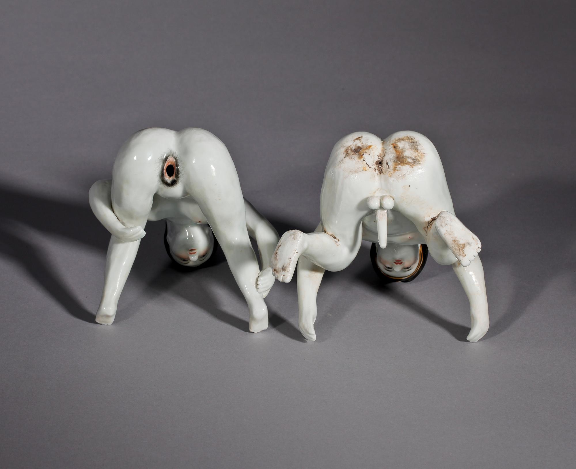 FIGURINER, 2 st, porslin, Kina. 1900-tal.