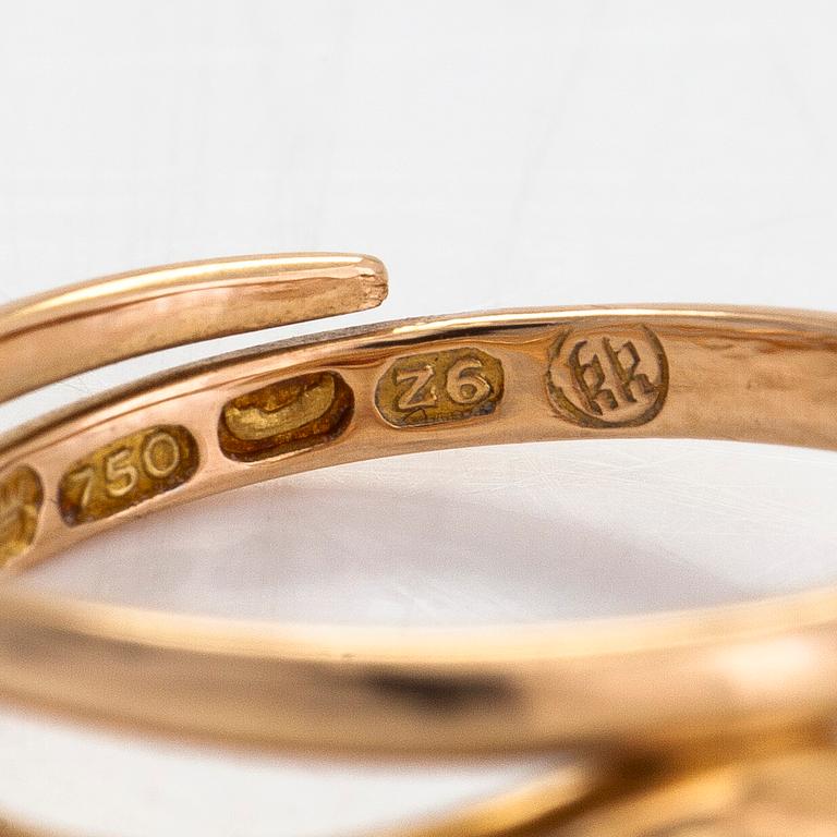 Leevi Nygren, ring, 18K guld och granat. Kalevala Koru, Helsingfors 1953.