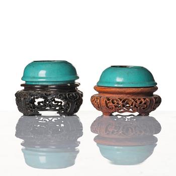 Two turquoise glazed water pots, Qing dynasty, 19th century.