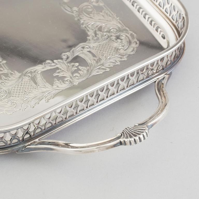 A silver plated brass tray from Fcavalier, England, second half of the 20th Century.