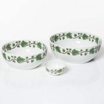 Service, 63 pieces, porcelain, Porcelaine de Paris, Limoges, France.