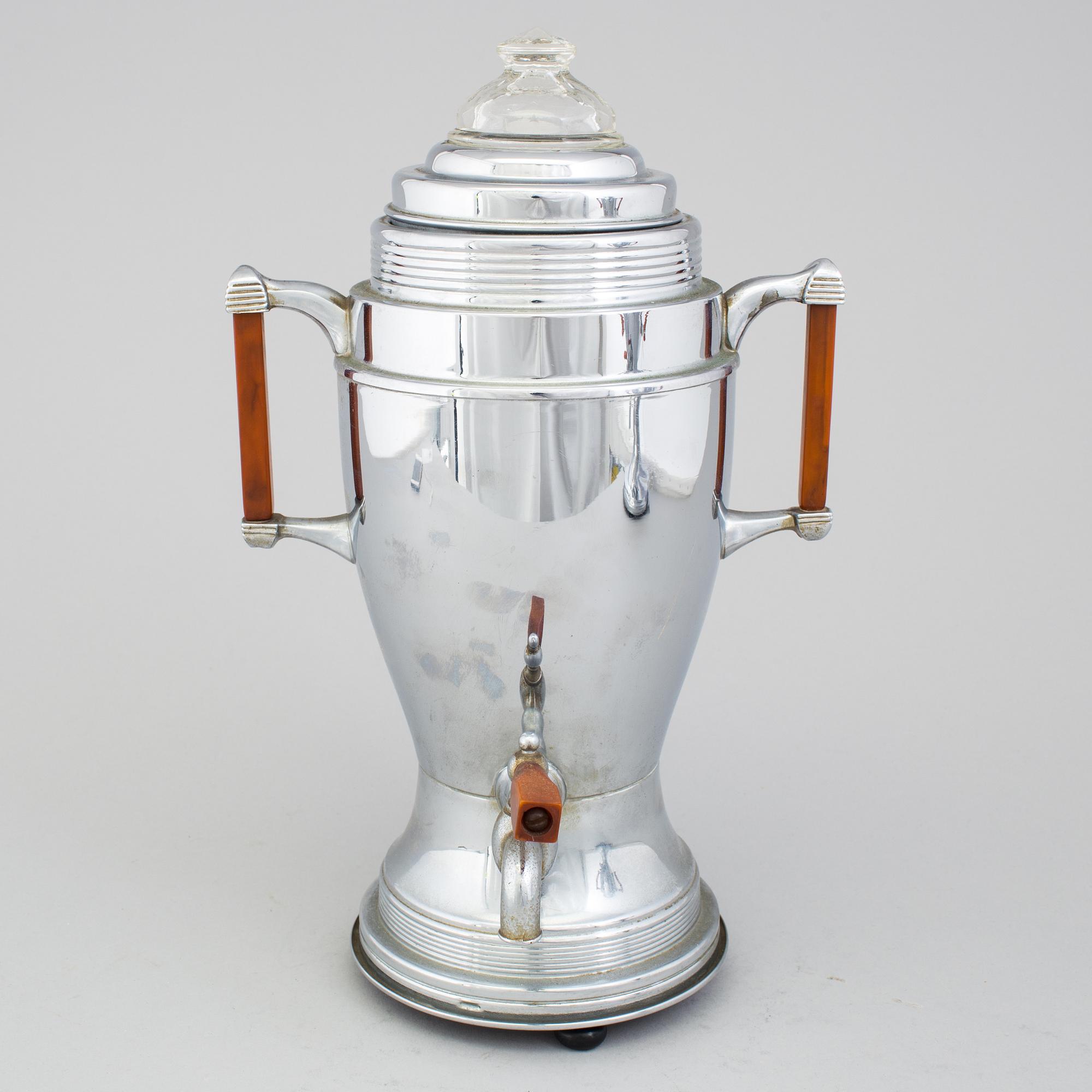 A chromed metal percolator from Continental Silver Co Inc USA mid 20th Century. Bukowskis