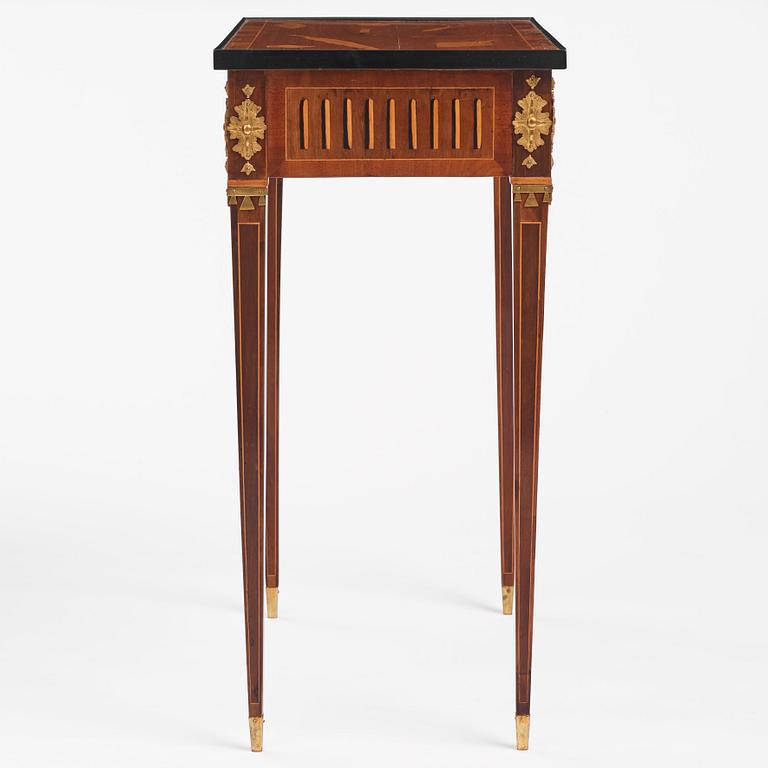 A Gustavian table by A Lundelius (master in Stockholm 1778-1823), not signed, late 18th Century.