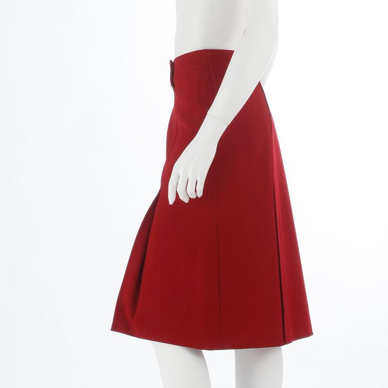 CÉLINE, a red woolblend skirt, size 46.