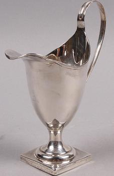 GRÄDDKANNA, silver, empire, London, omkring 1800.