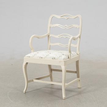 Armchair in the Gustavian style, first half of the 20th century.