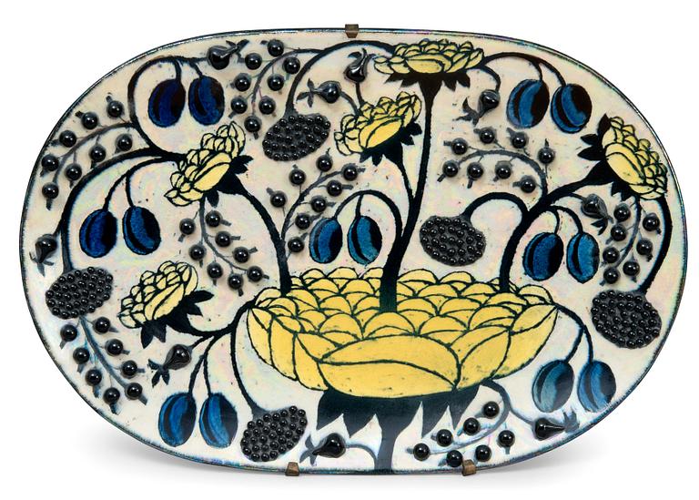 Birger Kaipiainen, A CERAMIC DISH.