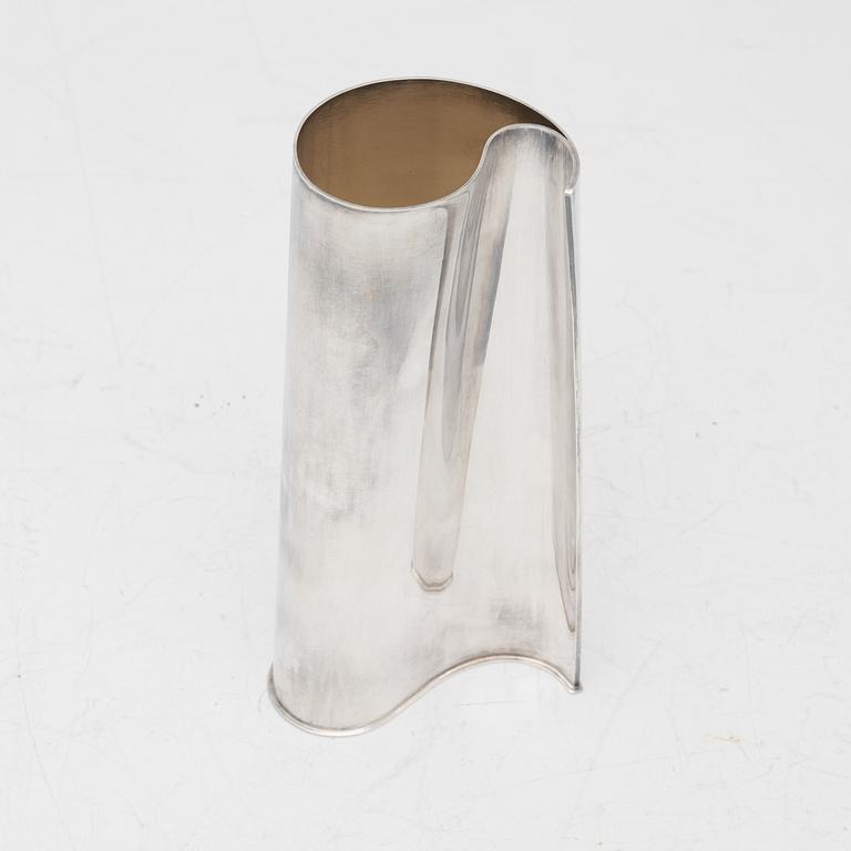 Rolf Lindståhl, a sterling silver vase, Stockholm, 2008.