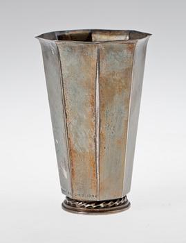 BÄGARE, silver, Atelier Borgila 1948. Vikt 115 gram.